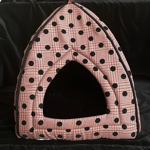 Pet Cave Bed - Picture 1 of 10